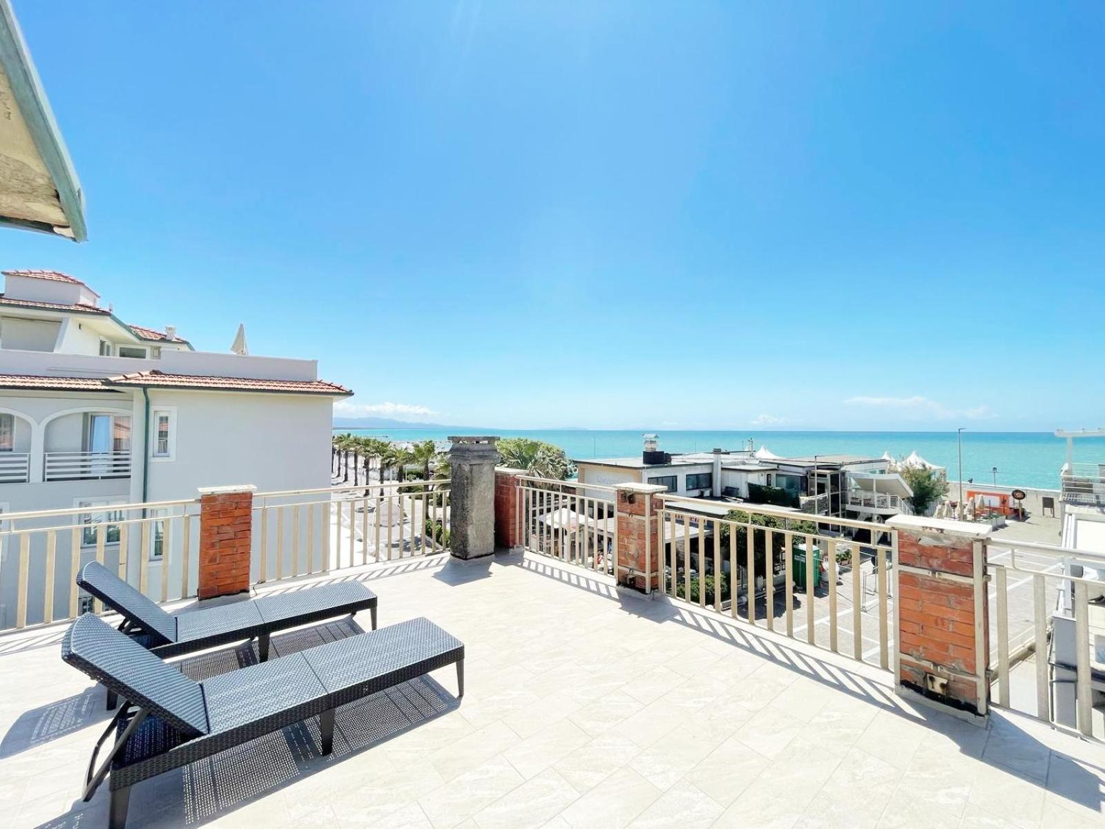 Ferienwohnung Villino Mirella A Marina Di Cecina By Zoom In Earth Exterior foto